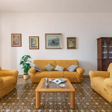 Ca' Da Tina - Calamenhir * Calasetta